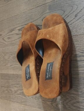 Nativewear Design vintage Suede Heels